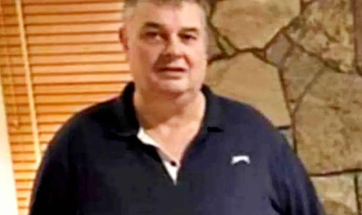 Man's life 'completely destroyed' by excess skin after losing 20 stone