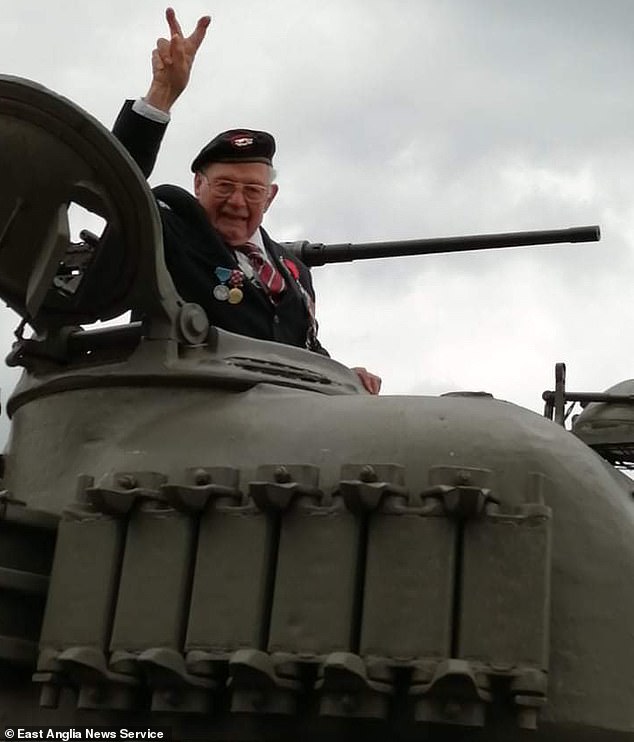 D-Day veteran who fought his way from Normandy to Germany dies