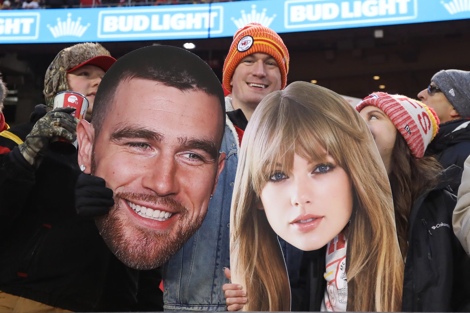Travis Kelce says he and Taylor Swift ignore 'outside noise' about their relationship as he discusses dealing with public attention