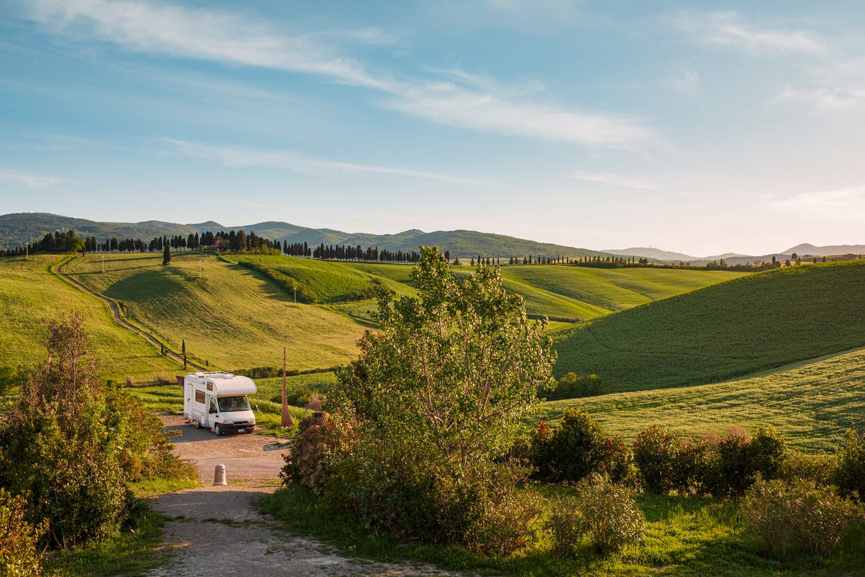 Motorhome and campervan holidays: Tips to book on a budget