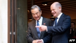 China aims to improve ties with EU amid transatlantic tension