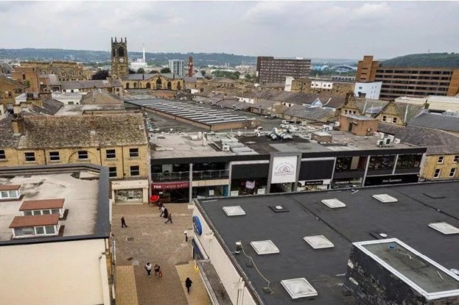 Mystery loud bang heard for miles shakes homes and causes power cuts