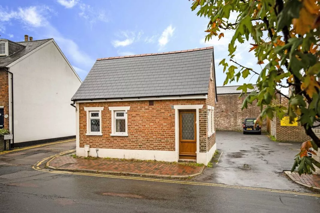 Former public toilet in upmarket town turned into £135k one-bed cottage