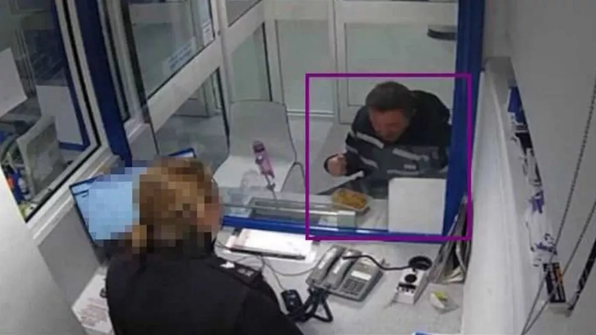 Police stunned as man eating Chinese food walks in and confesses horror crime