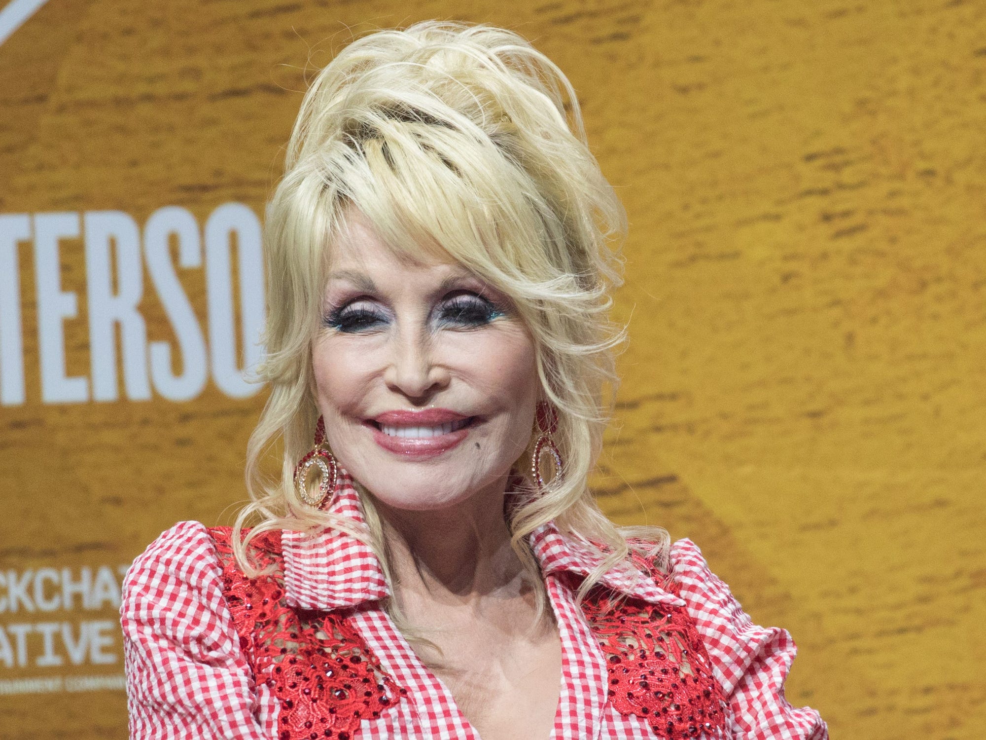 Dolly Parton tells Gen Z workers: find your dream 9-to-5 — and work hard