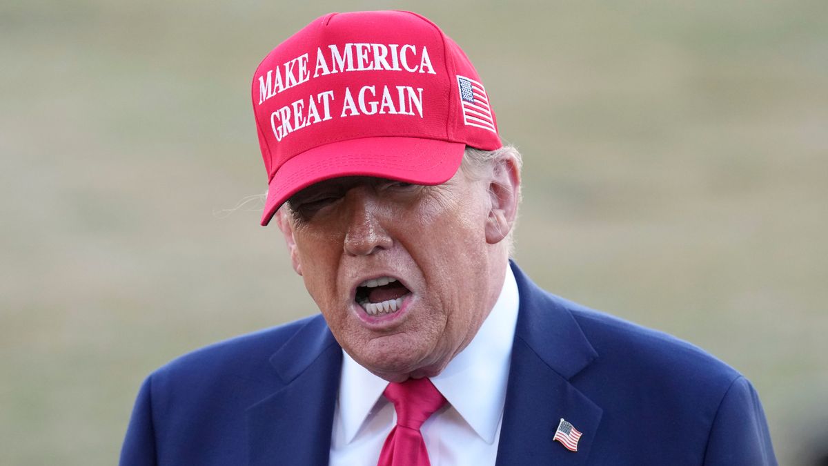 Donald Trump's new two-word attack on Zelensky after White House bust-up
