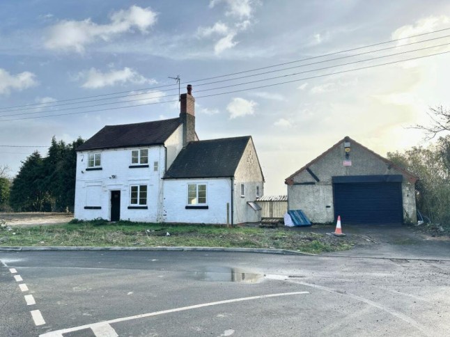 Plane-spotter’s dream home at the end of UK airport runway hits market for £260,000