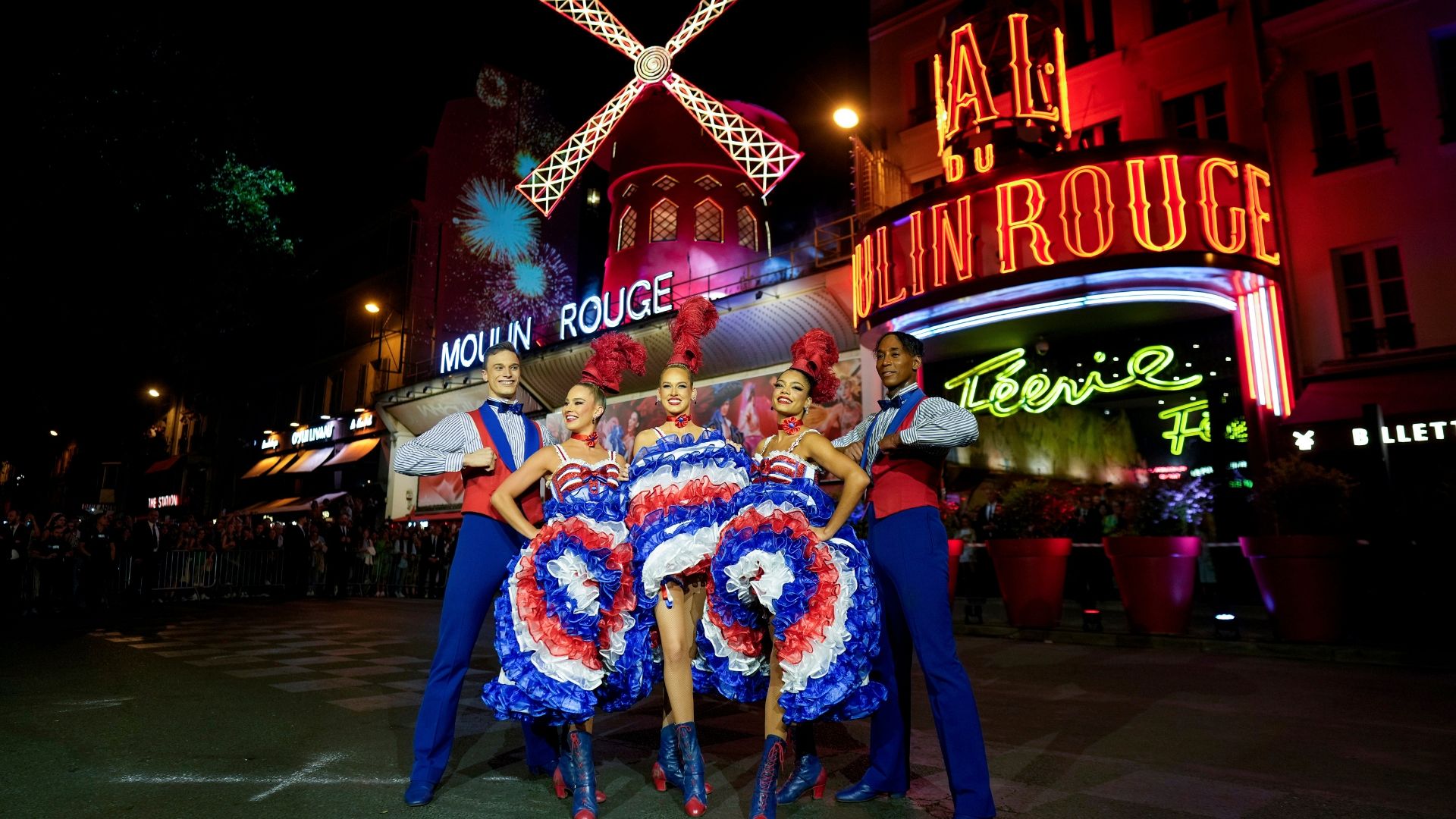 France announces measures to protect cabaret and the can-can