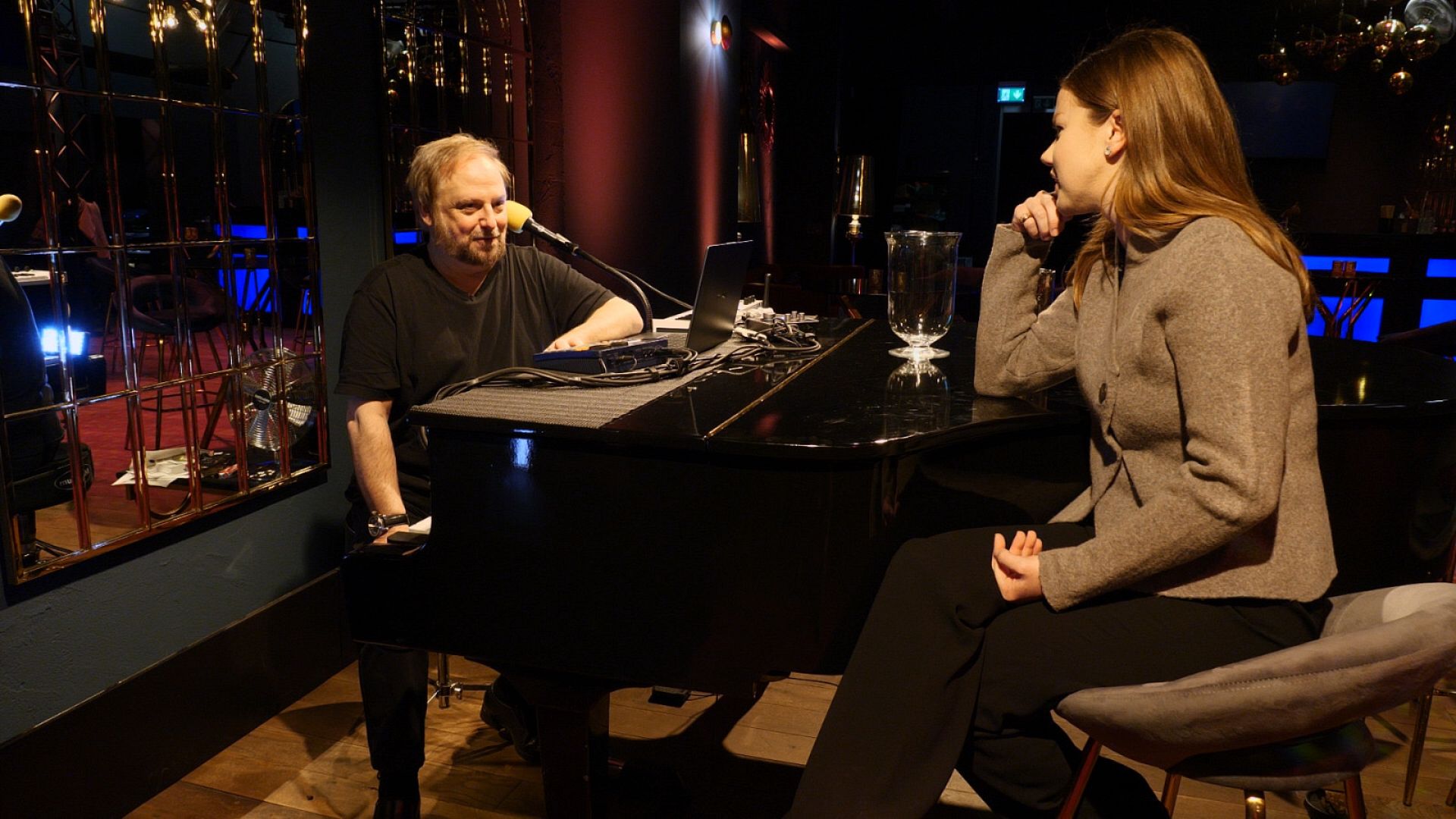 Meet Barry, Davos’ entertainer-in-chief 