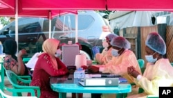 Uganda discharges last Ebola patients; No new deaths from contagious virus reported 