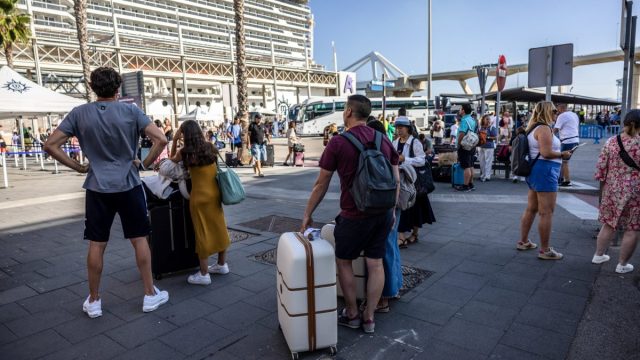 'Cruises are not the problem' - Barcelona's businesses hit back at tourist crackdown