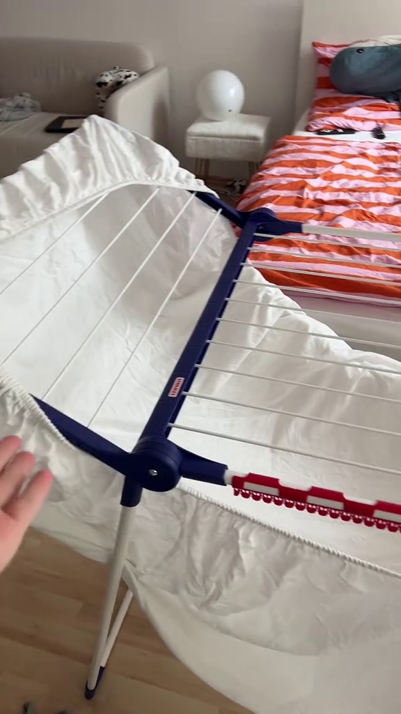 ‘Mind blown’ people say as woman shares ‘ultimate life hack’ that makes drying sheets on an airer so much e...