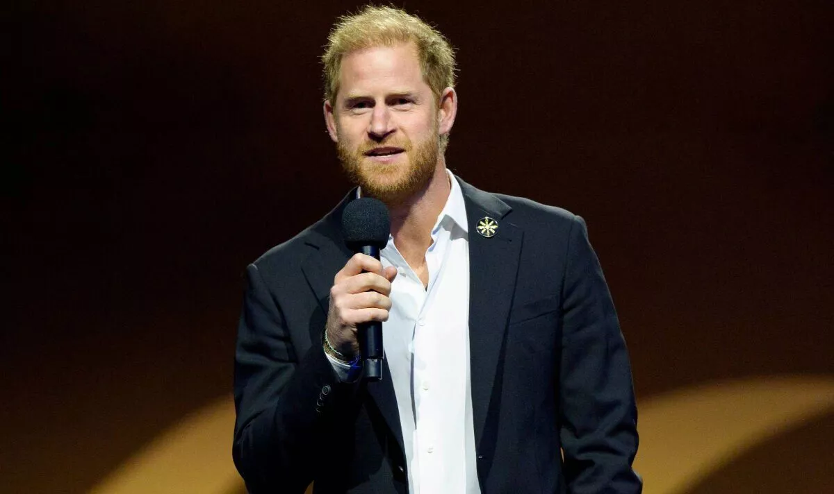Prince Harry's swipe at royal life over politics in surprise appearance