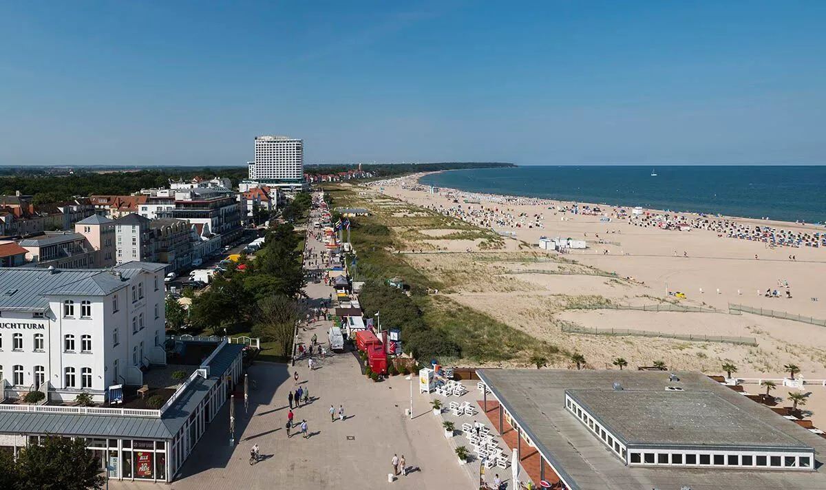 The seaside city telling people to 'strip off or leave' at nudist beaches