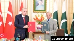 Pakistan, Turkey to boost strategic ties