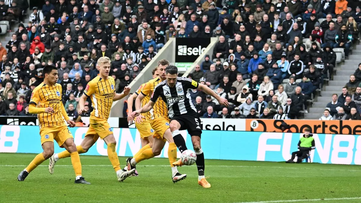 Ian Wright pitches why offside Newcastle goal should be given with rule proposal